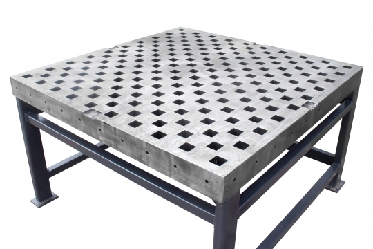 Stół montażowy spawalniczy ślusarski 1500x1500 mm