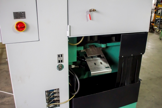 Piła tarczowa przecinarka do metalu automat