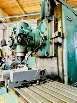 Frezarka uniwersalna do metalu SAJO 300 CNC
